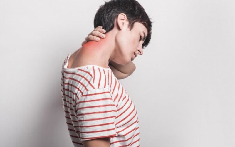 Pain in the symptoms of cervical osteochondrosis neck